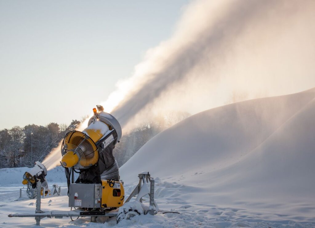 How Cold Does It Have To Be for Snow Making Machines To Make Snow