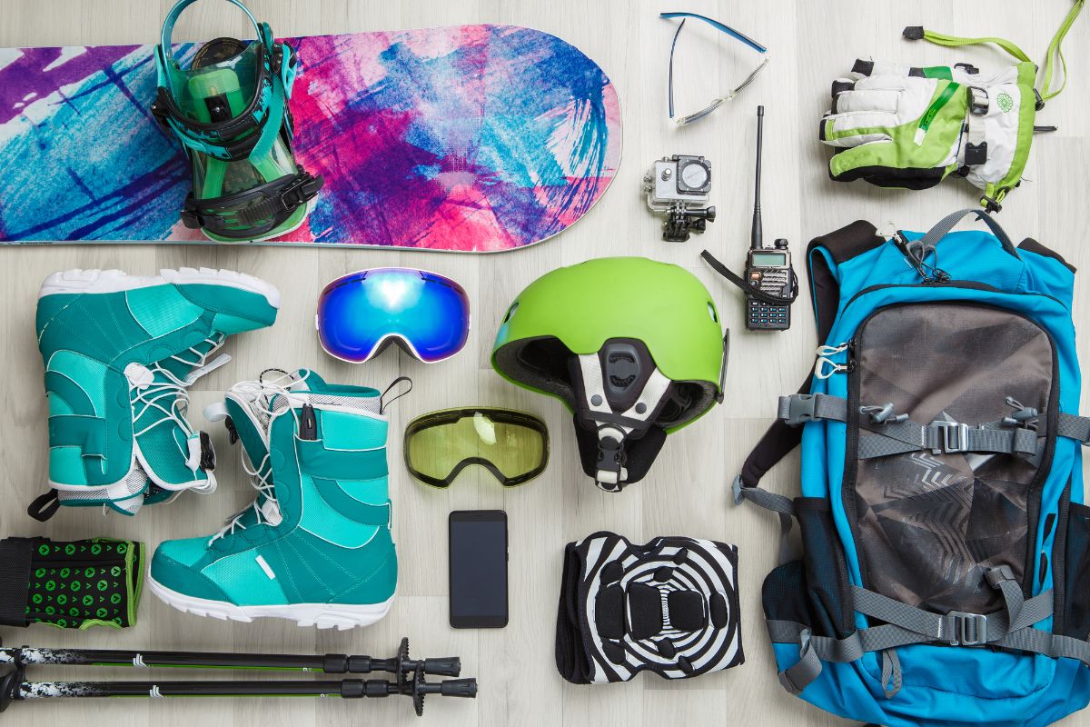 https://skijunket.com/wp-content/uploads/2022/08/Snowboard-Accessories-08082022-min.jpg